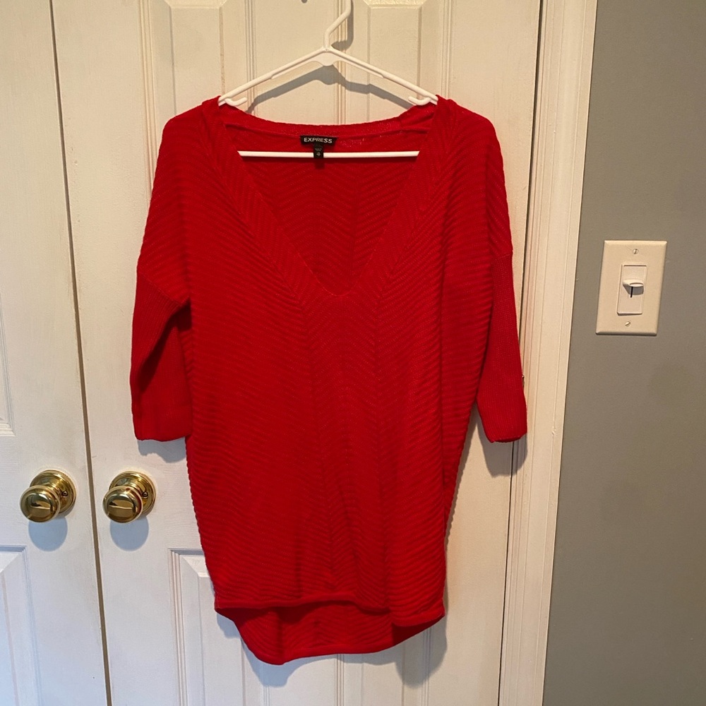 🌺 3/$10 Red Women's Sweater from Express